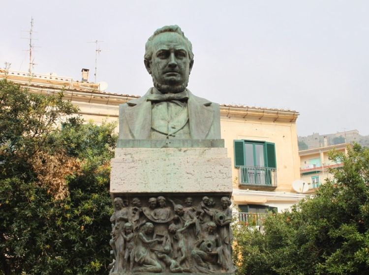 Busto di Matteo Luciani realizzato da Pasquale Avallone (1937)