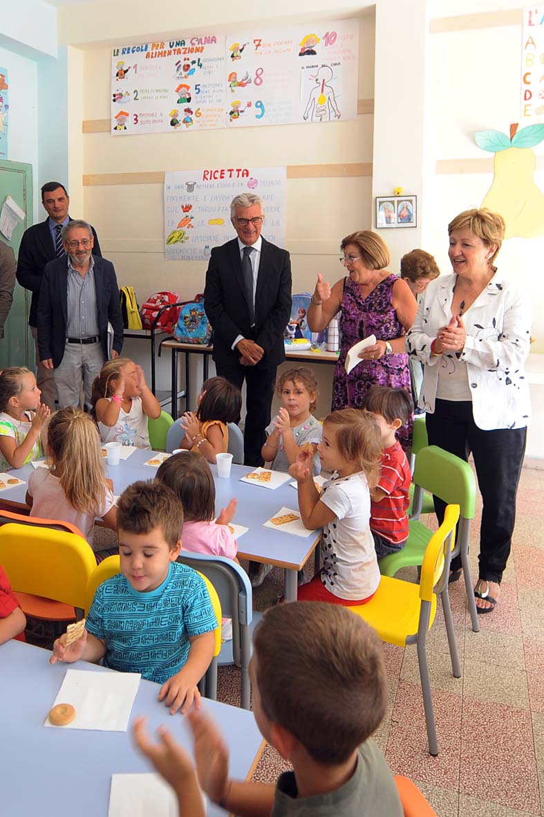 Il Sindaco f.f. Napoli all'inaugurazione dell'anno scolastico