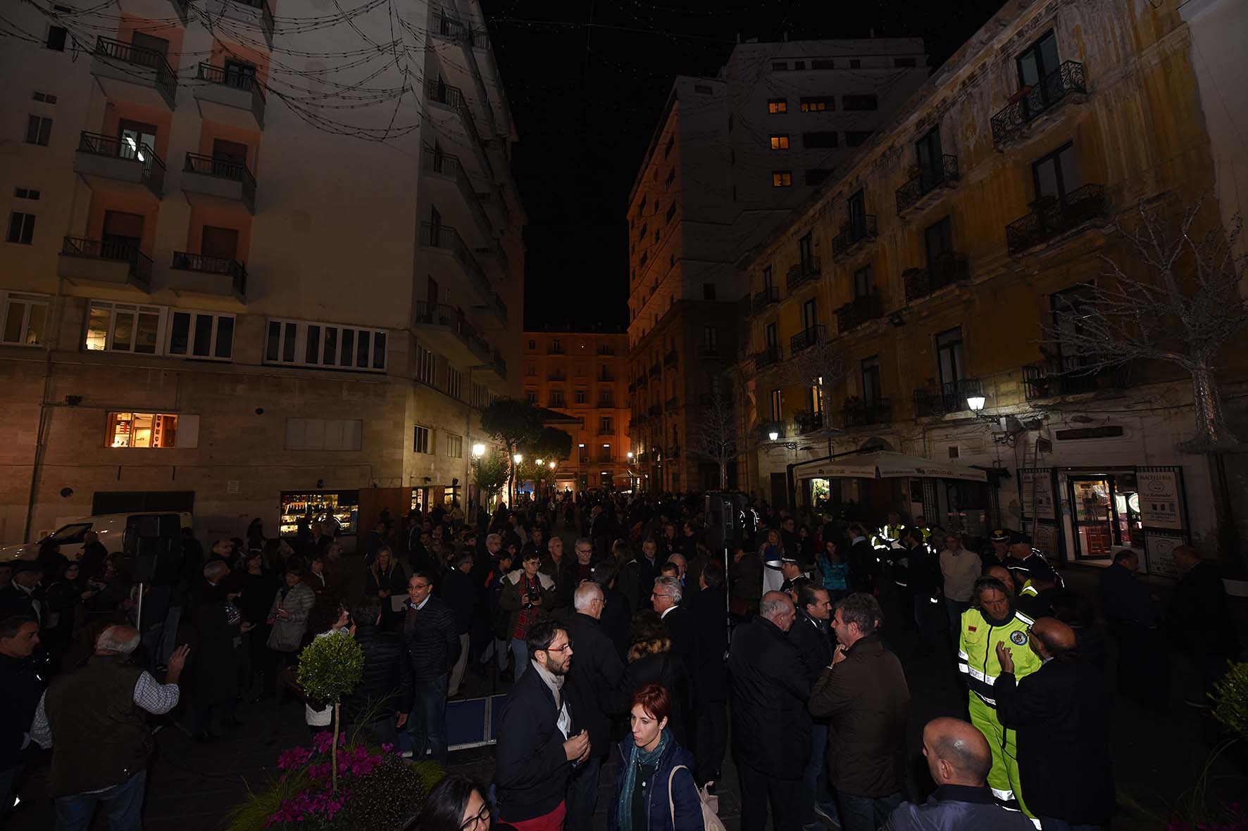 Salerno per Parigi: contro il Terrore per la Democrazia e la Liberta'