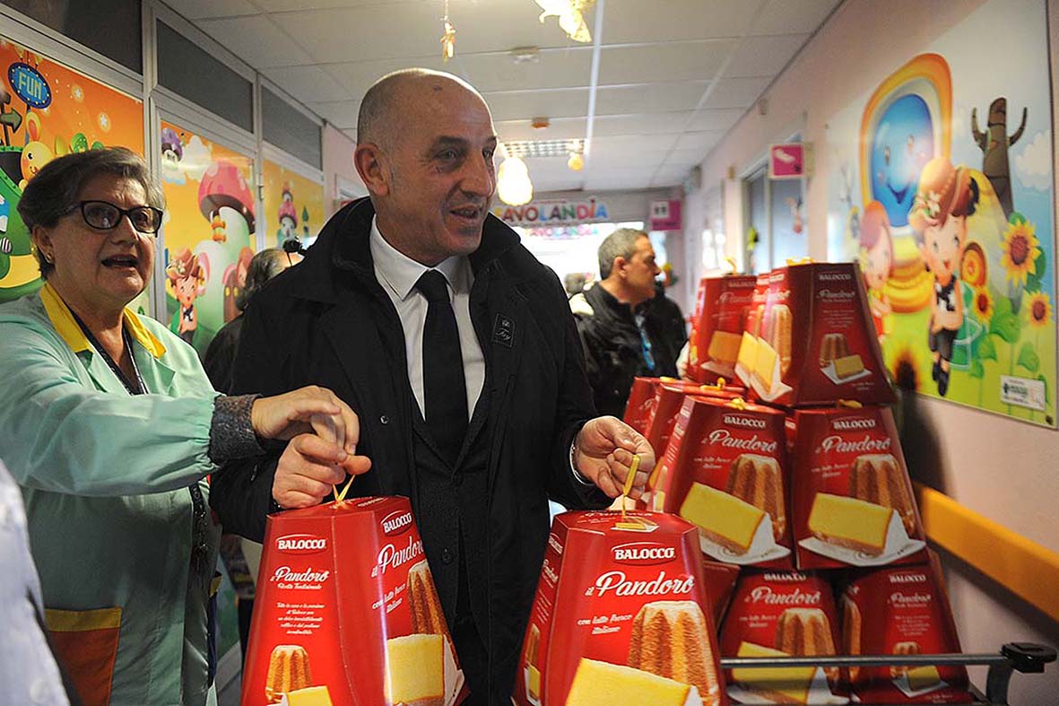 L'Assessore Savastano al reparto di pediatria dell'ospedale