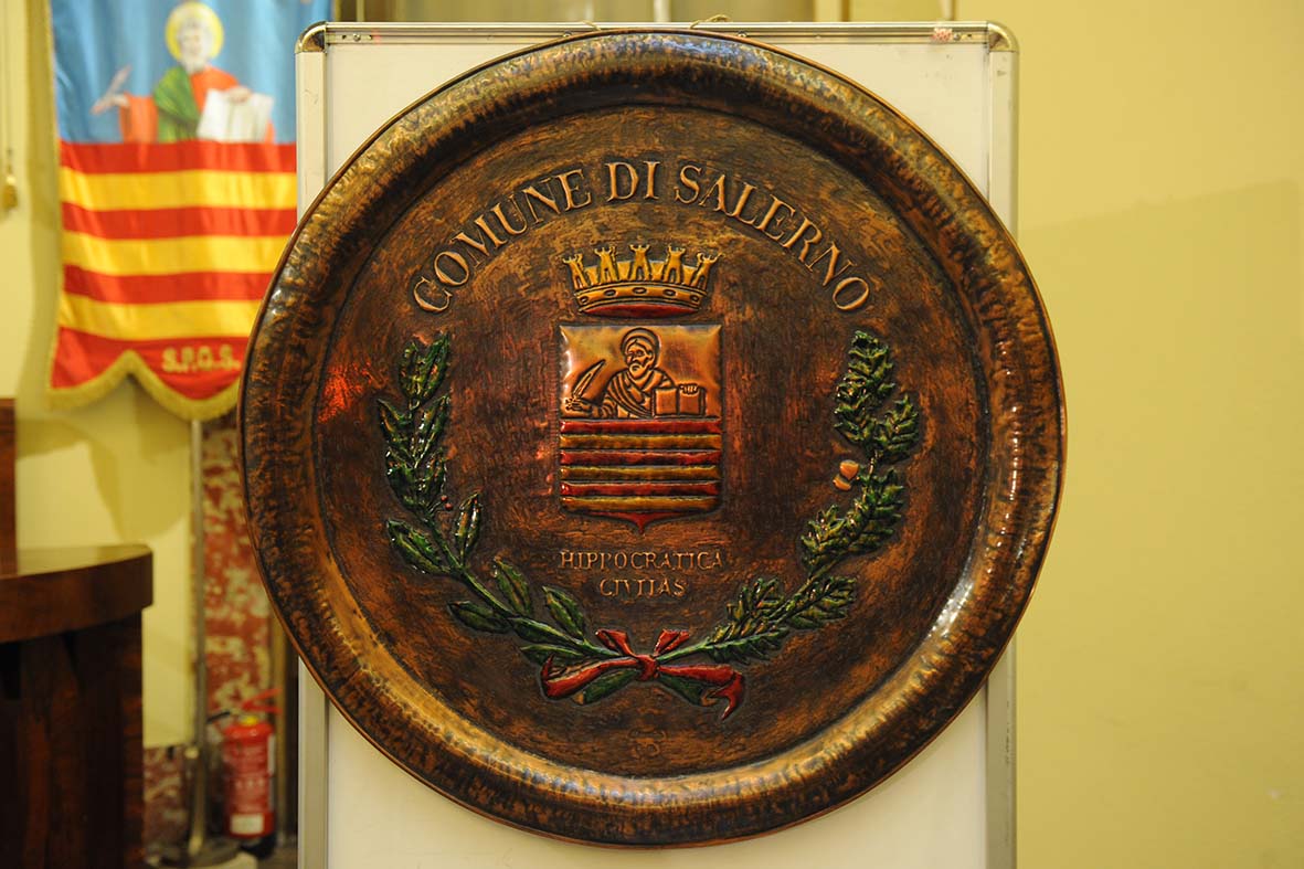 Donata al Comune di Salerno di un'opera in bronzo dell'artista Maurizio Gallo