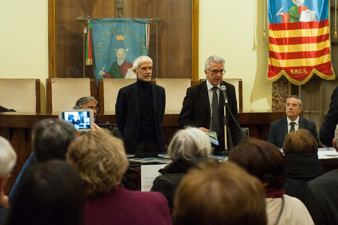 Salerno : A Guide In English - la prima guida turistica in inglese di Salerno