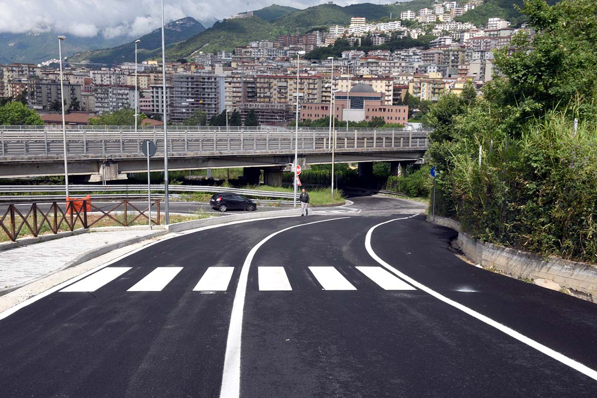 Inaugurato il nuovo tratto stradale di via Magnone