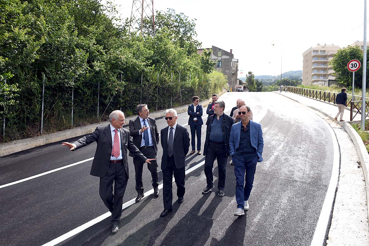 Inaugurato il nuovo tratto stradale di via Magnone