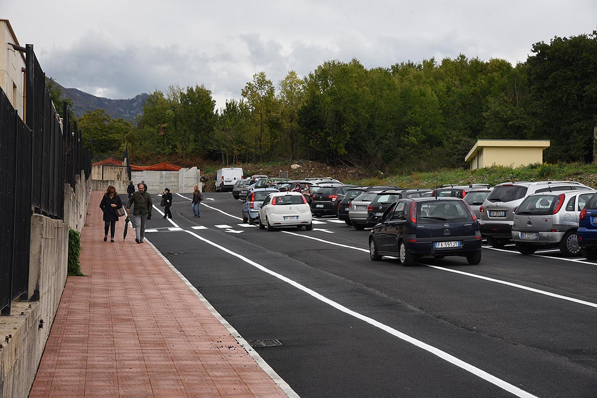 Un nuovo parcheggio nei pressi del cimitero cittadino