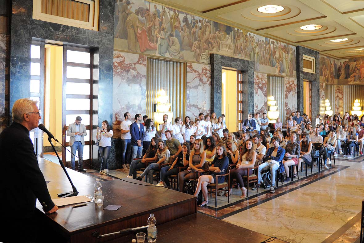 Il Sindaco Napoli e il Rettore Tommasetti incontrano gli studenti Erasmus