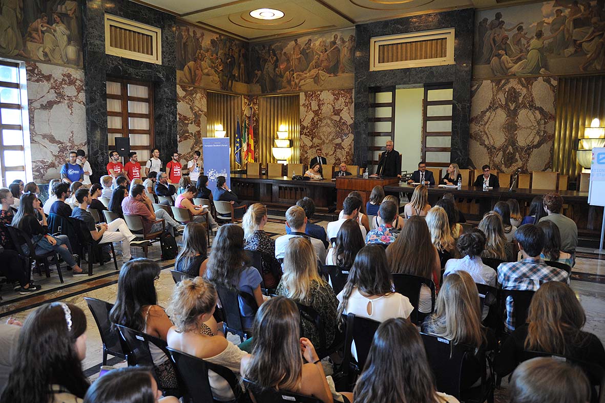 Il Sindaco Napoli e il Rettore Tommasetti incontrano gli studenti Erasmus
