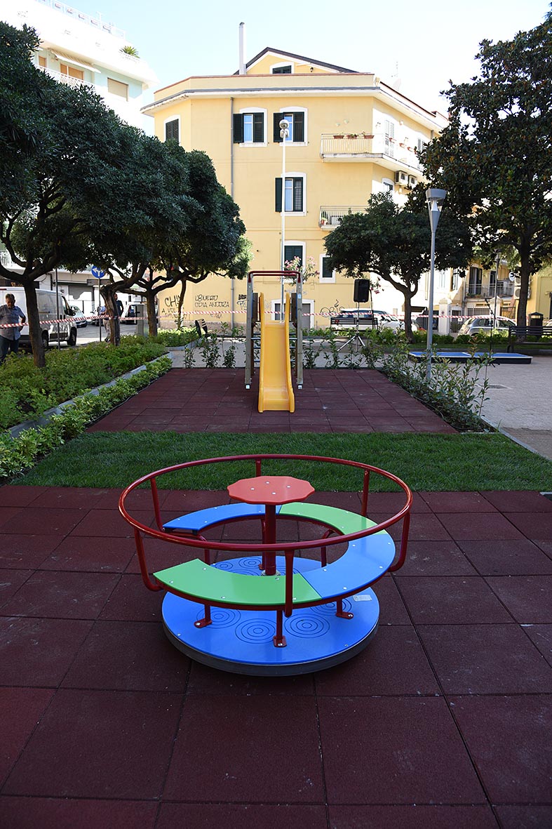 Un nuovo volto per Piazzetta Cacciatore
