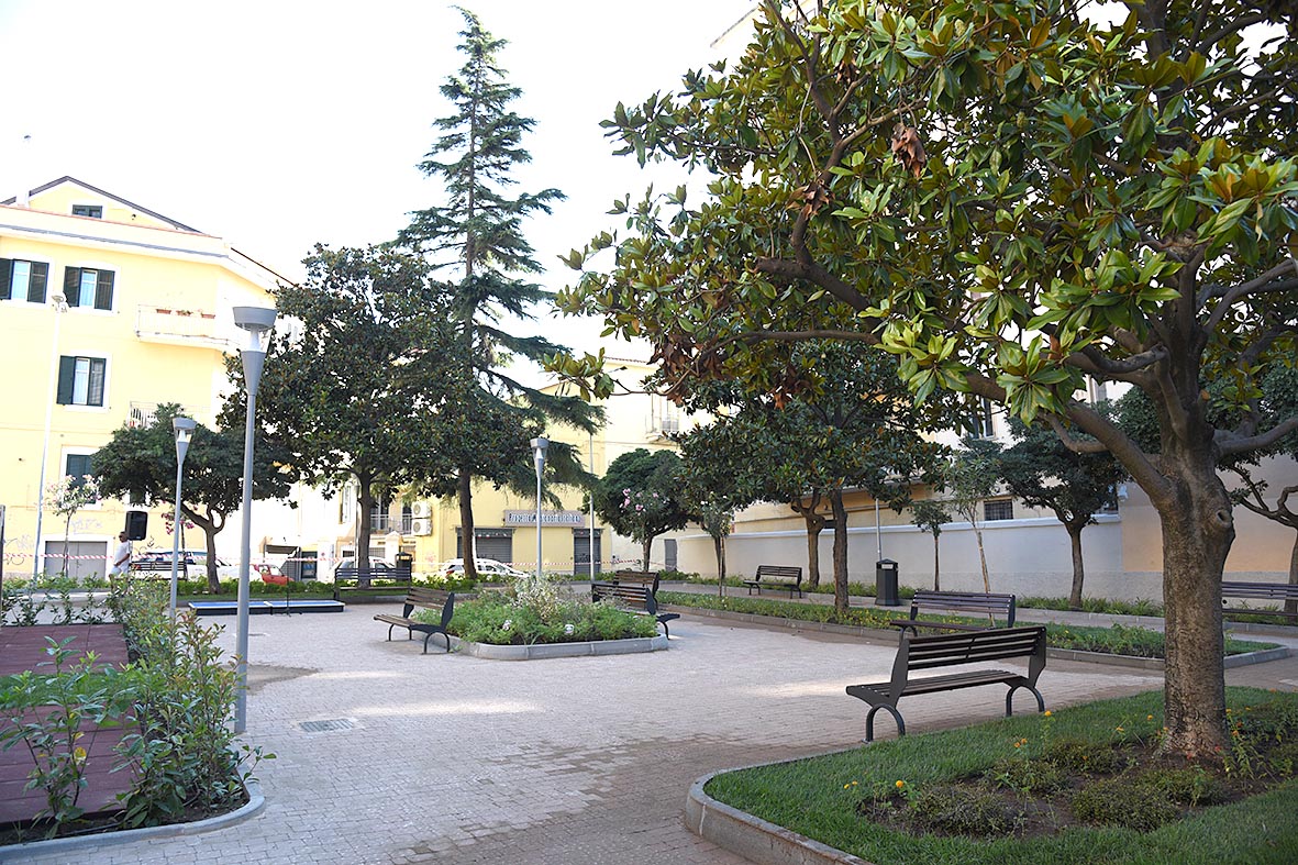 Un nuovo volto per Piazzetta Cacciatore