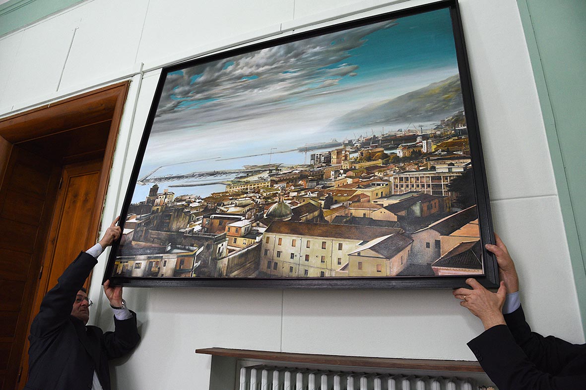 Al Comune di Salerno un'opera dell'artista Simone Piccioni